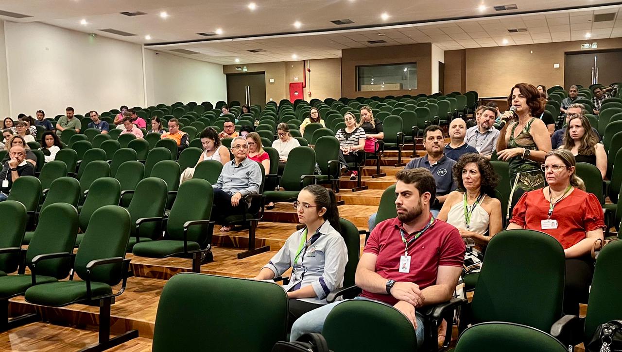 Anfiteatro Cyro Grossi recebe representantes do Comitê Intersetorial de ...